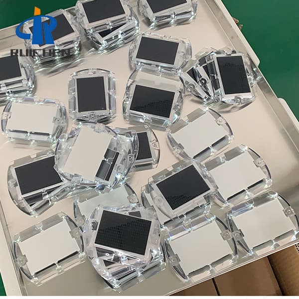 <h3>3M Solar Cat Eyes In China Price--RUICHEN Solar road studs </h3>

